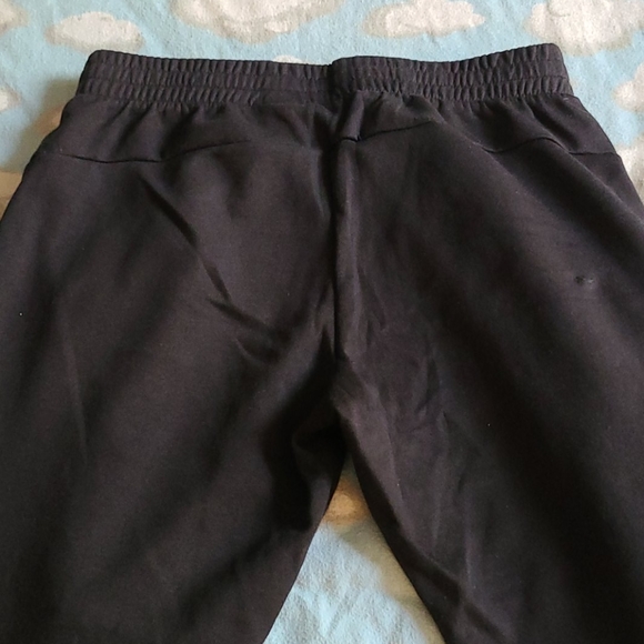 Adidas jogger - Picture 4 of 4